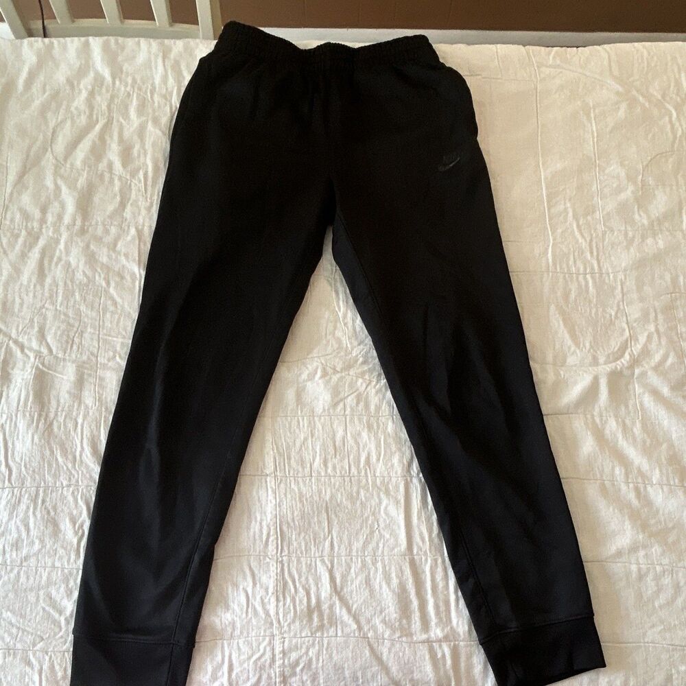 Nike SB Dri-FIT Boys L (12-13) Black Jogger Pants Tapered Skate Drawstring 0109